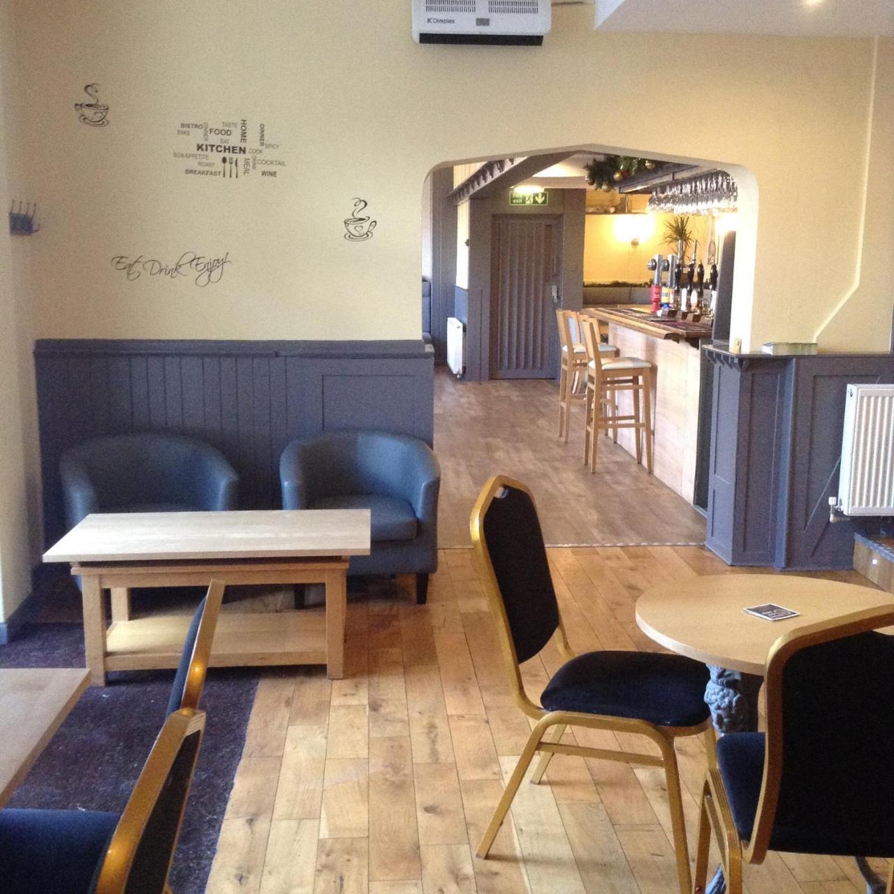 Hotel The Bear On The Square Millom Exterior foto